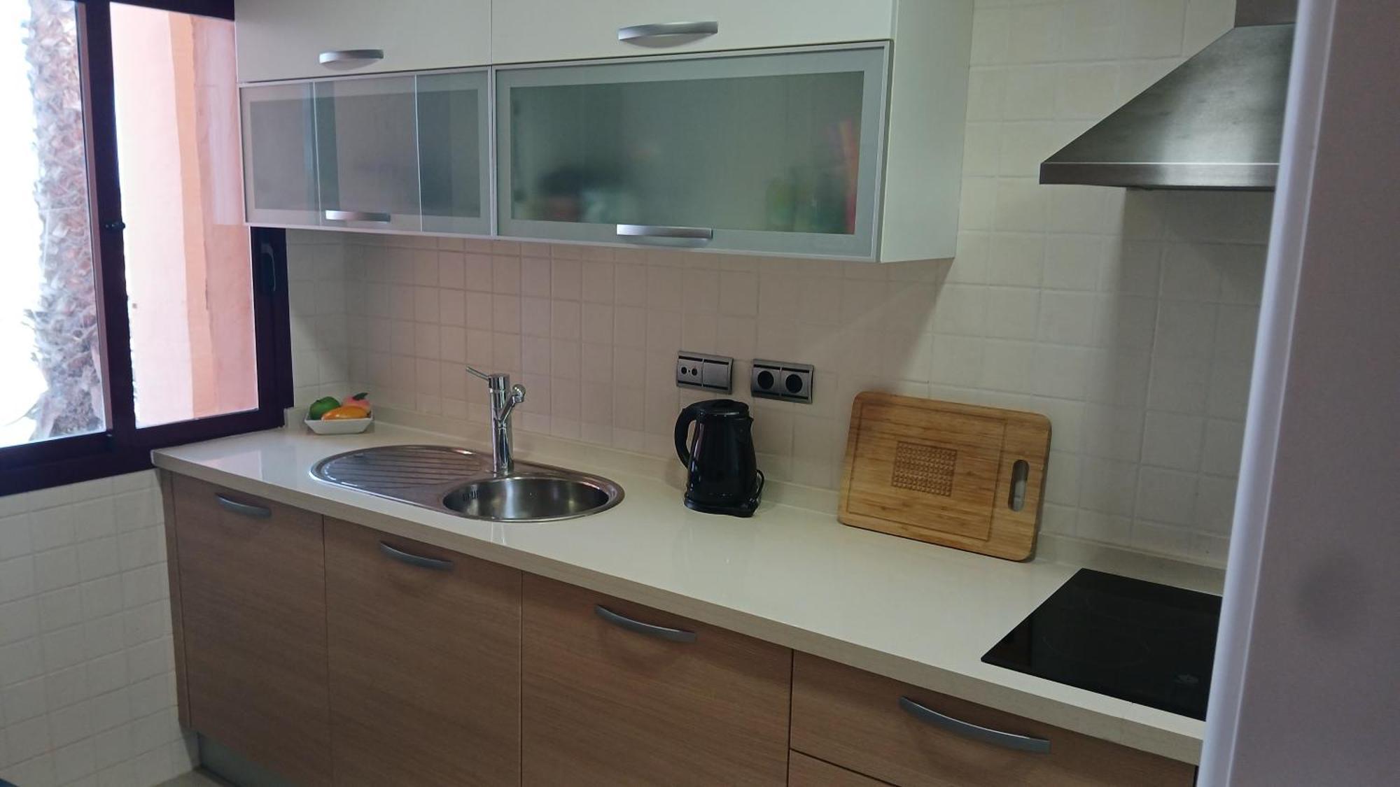 Nueva Ribera Club, Luxury 2 Bedroom With Outdoor Swimming Pool, Wifi And Footsteps Away From The In Alcazares Los Alcazares