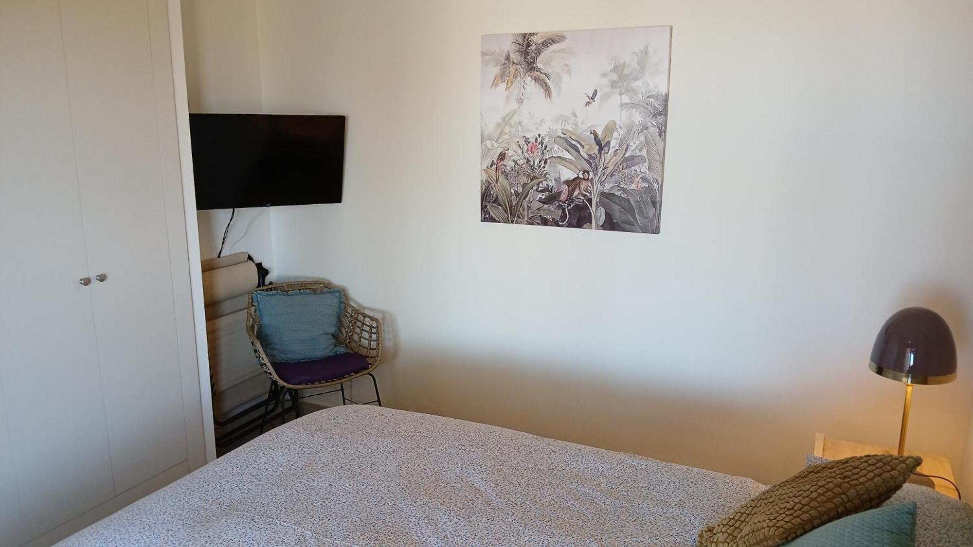 Apartment Nueva Ribera Club, Luxury 2 Bedroom With Outdoor Swimming Pool, Wifi And Footsteps Away From The In Alcazares Los Alcazares