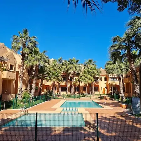 Nueva Ribera Beach Club, Luxury 2 Bedroom Apartment With Outdoor Swimming Pool, Wifi And Footsteps Away From The Beach In Los Alcazares Exterior photo