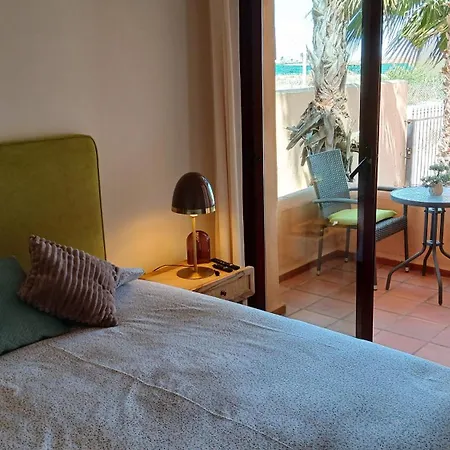Nueva Ribera Beach Club, Luxury 2 Bedroom Apartment With Outdoor Swimming Pool, Wifi And Footsteps Away From The Beach In Los Alcazares Exterior photo