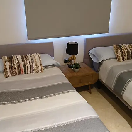 Nueva Ribera Beach Club, Luxury 2 Bedroom Apartment With Outdoor Swimming Pool, Wifi And Footsteps Away From The Beach In Los Alcazares Exterior photo